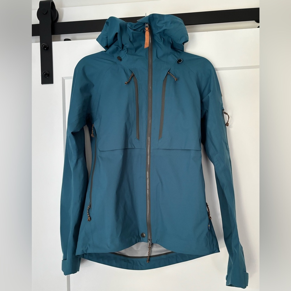 Fjallraven Women’s Keb Eco-Shell